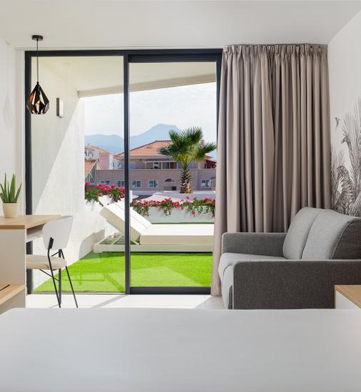 Double with Balinese bed Hotel MYND Adeje Tenerife Double with Balinese bed Hotel MYND Adeje Tenerife